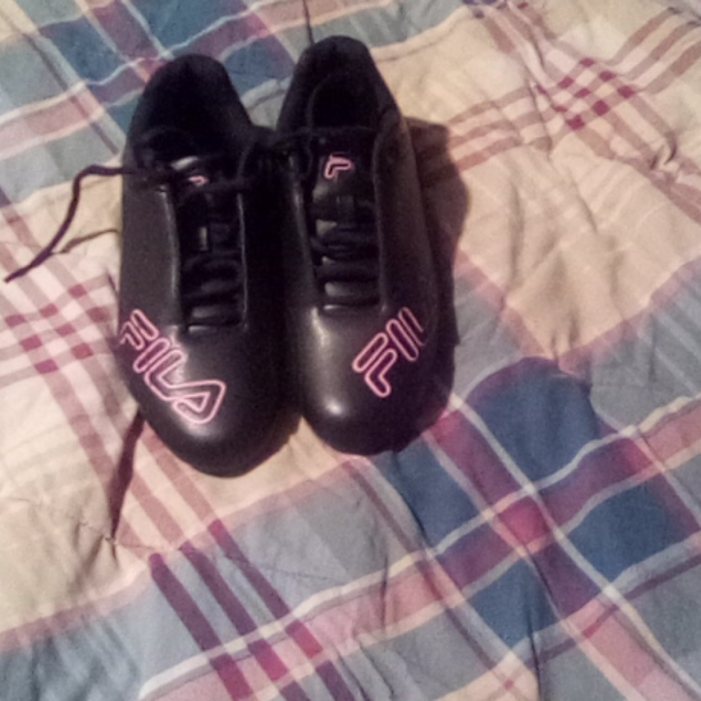 Tennis Shoes